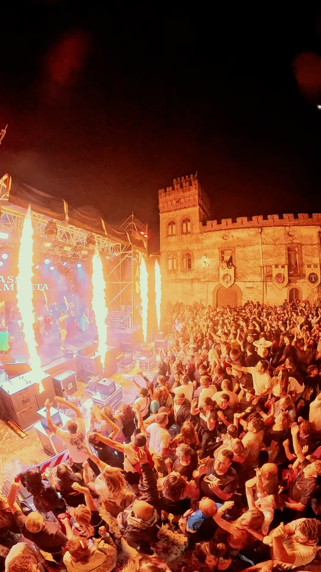 Dance Tarantella su YouTube